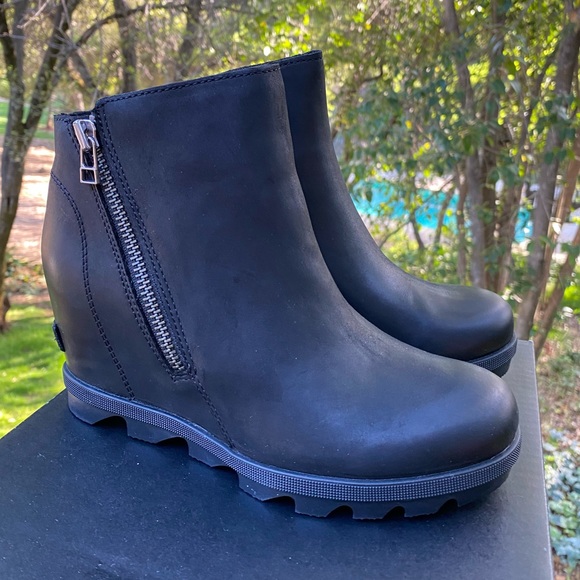 Sorel Shoes - NEW Sorel Joan of Arctic Wedge II Zip Boot